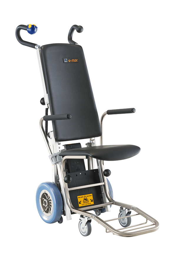 Das Bild zeigt die freigestellte Antriebs- und Griffeinheit des Treppensteiger c-max auf weißem Hintergrund. Sichtbar ist die Antriebseinheit mit Laufrädern und Sicherheitsbremsen, sowie die Griffeinheit mit Bedienteil. Am Treppensteiger befindet sich eine integrierte Sitzeinheit mit Sitzpolster, Rückenlehne und Armlehnen.
